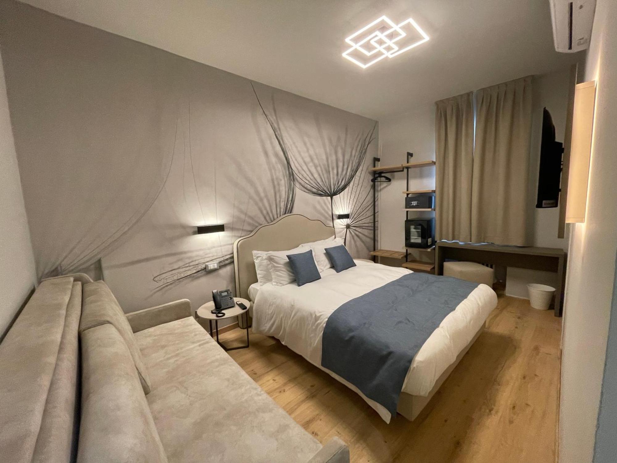 Hotel Central Giacomini Salò Dış mekan fotoğraf