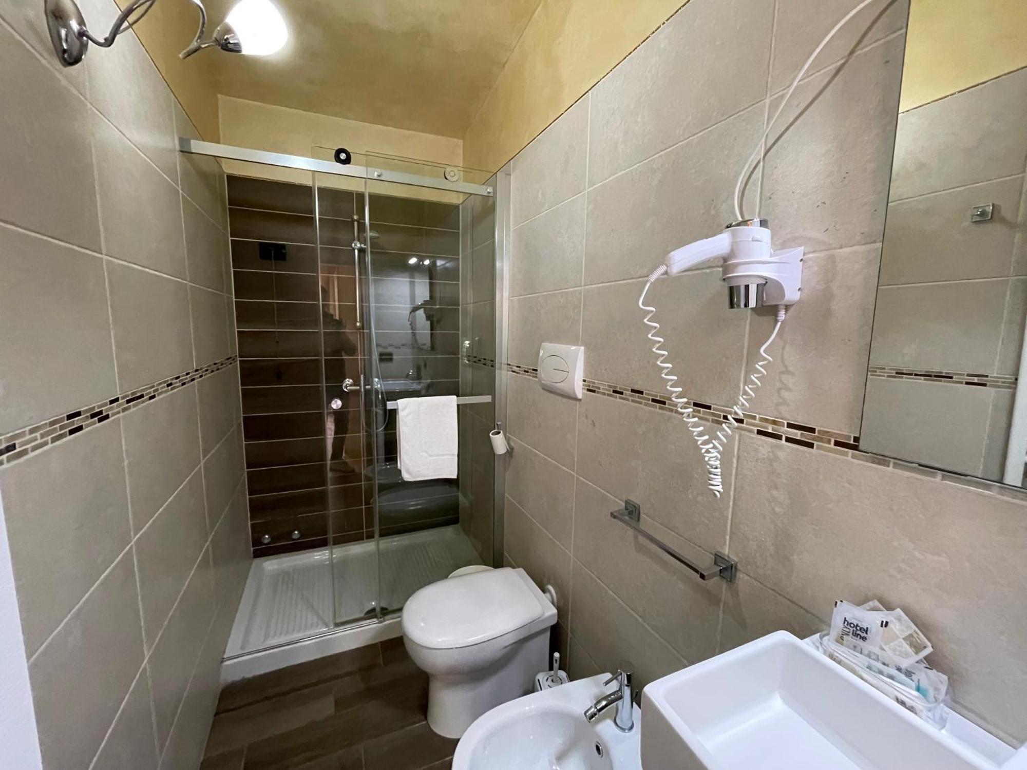 Hotel Central Giacomini Salò Dış mekan fotoğraf