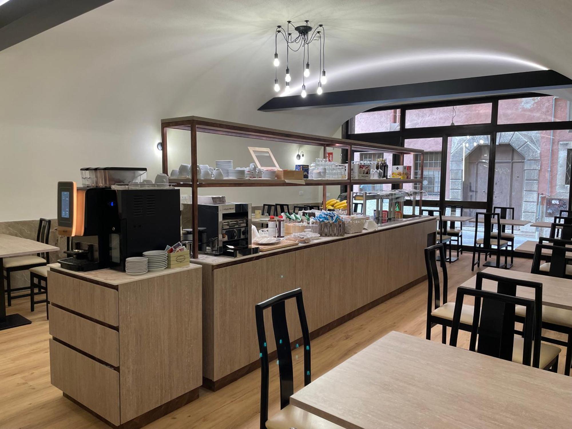 Hotel Central Giacomini Salò Dış mekan fotoğraf