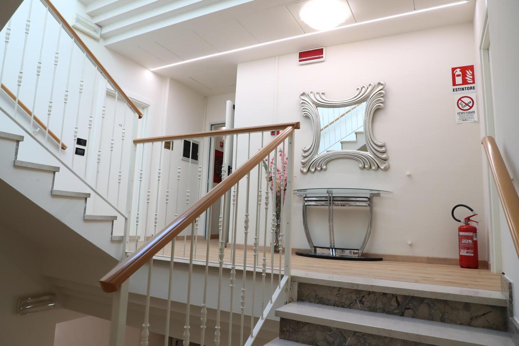 Hotel Central Giacomini Salò Dış mekan fotoğraf