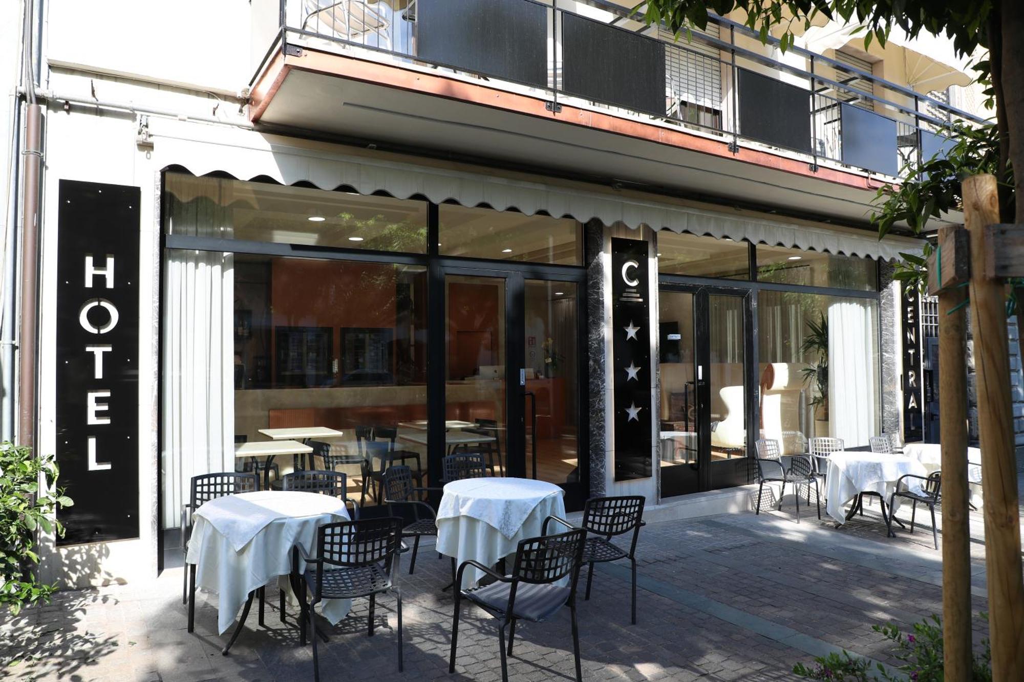 Hotel Central Giacomini Salò Dış mekan fotoğraf