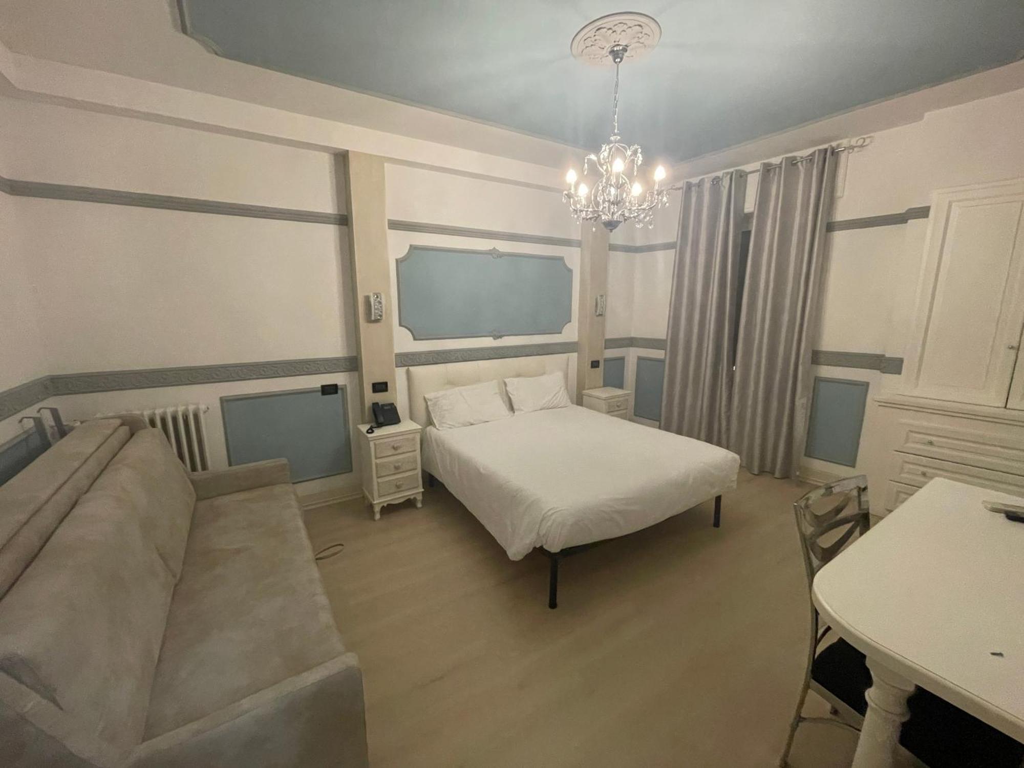 Hotel Central Giacomini Salò Dış mekan fotoğraf