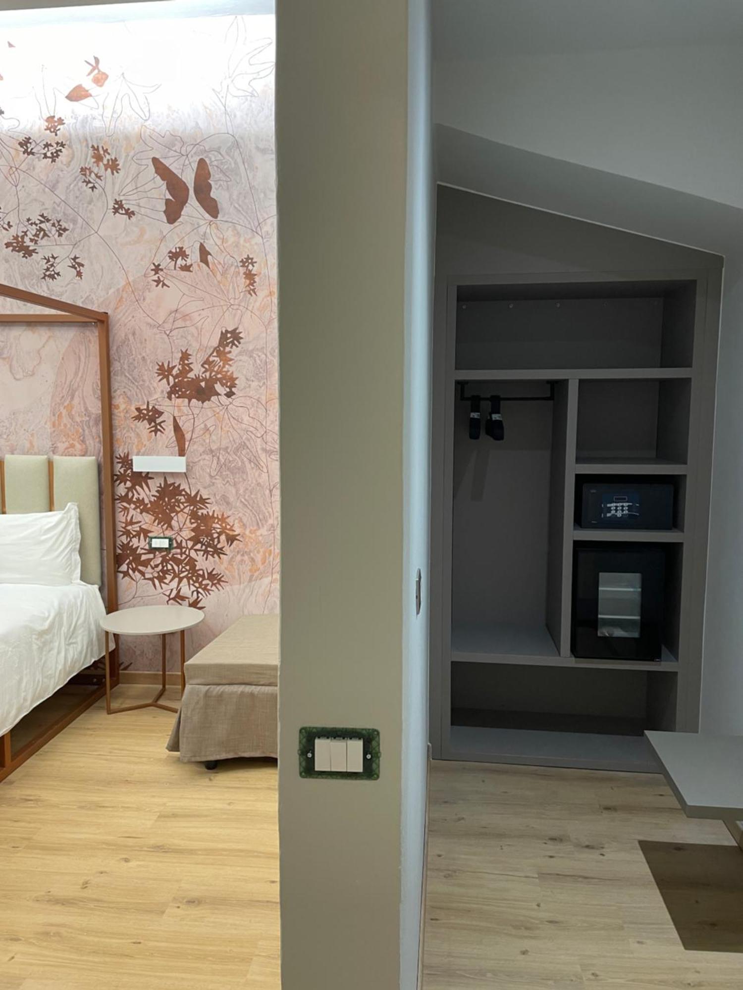 Hotel Central Giacomini Salò Dış mekan fotoğraf