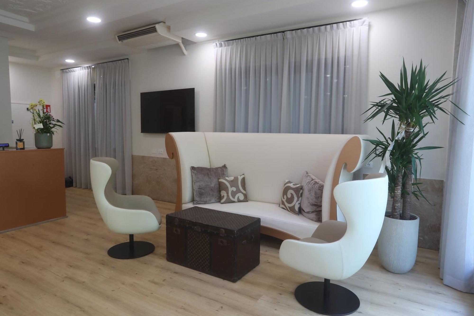 Hotel Central Giacomini Salò Dış mekan fotoğraf