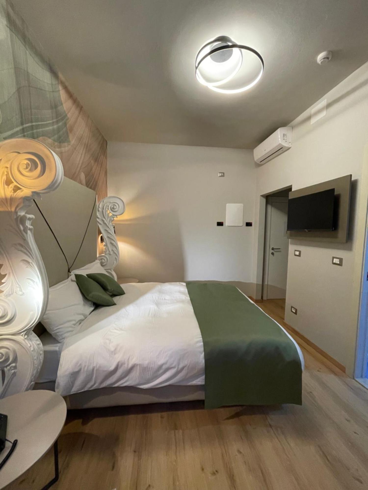 Hotel Central Giacomini Salò Dış mekan fotoğraf